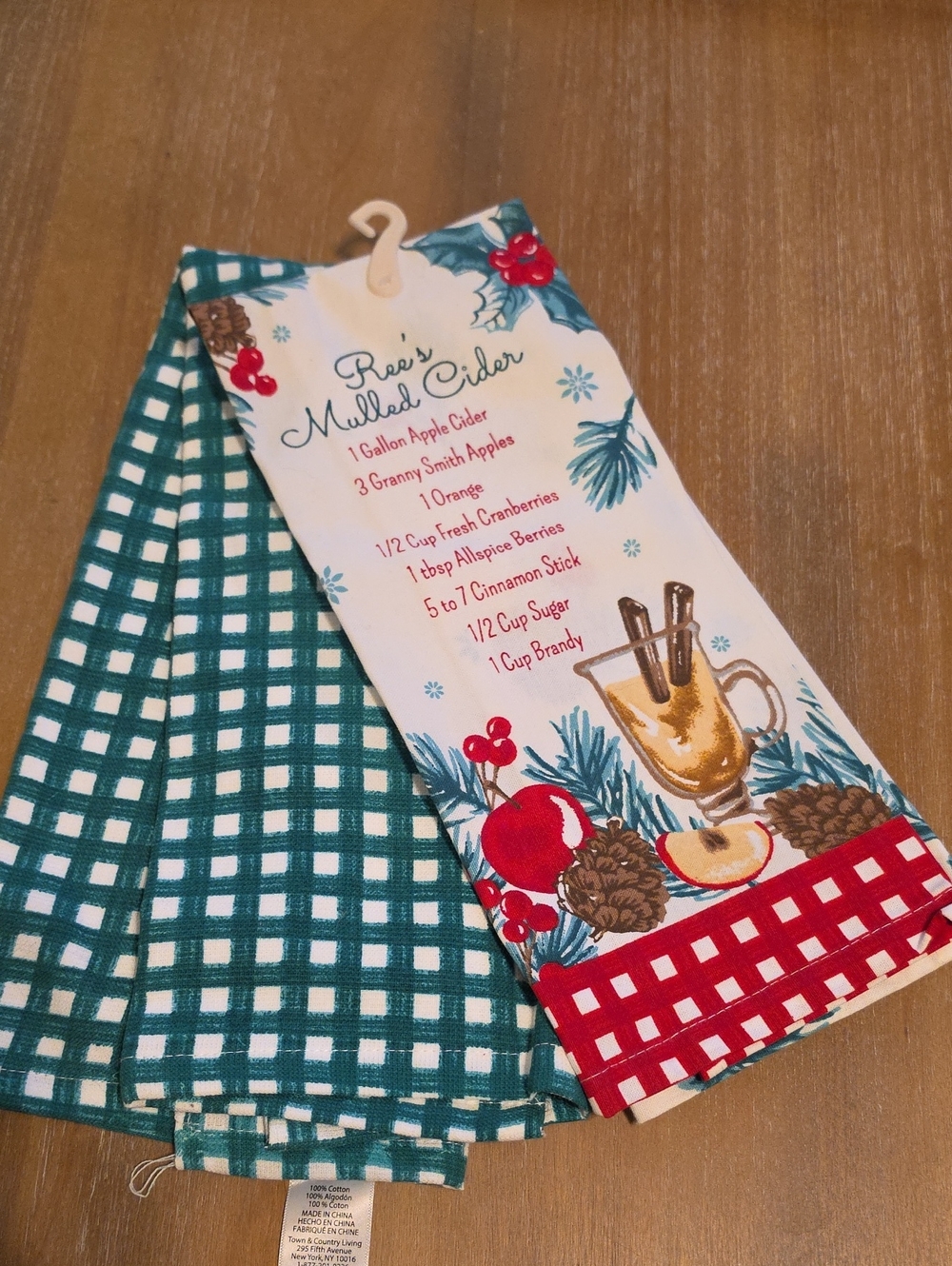 The Pioneer Woman Mulled Cider Kitchen Towels - Green & Red